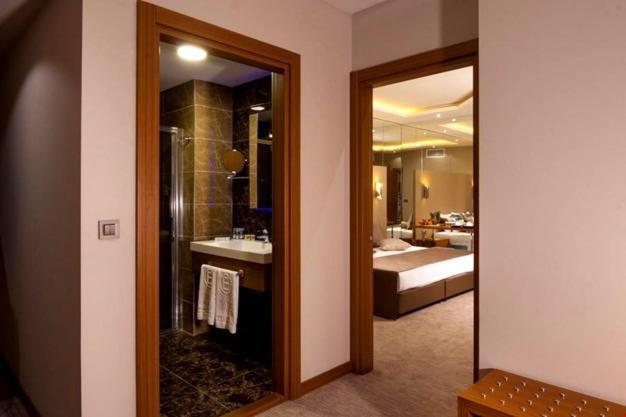Hotel Majura Business 3*